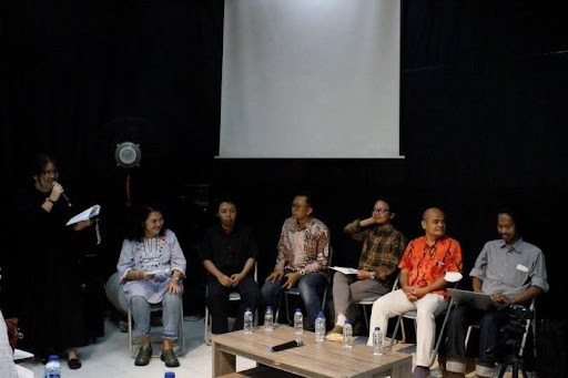 Public Discussion on Deinstitutionalization “Forgotten People : Those Who Have No Rights”